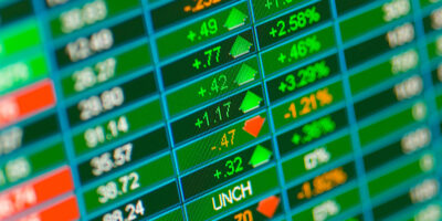 bigstock-A-close-up-of-a-monitor-showin-14633657 M 1